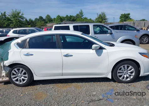 2018 Nissan Altima 2.5/S/Sv/Sl/Sr из США, поврежденный, VIN 1N4AL3AP1JC132537